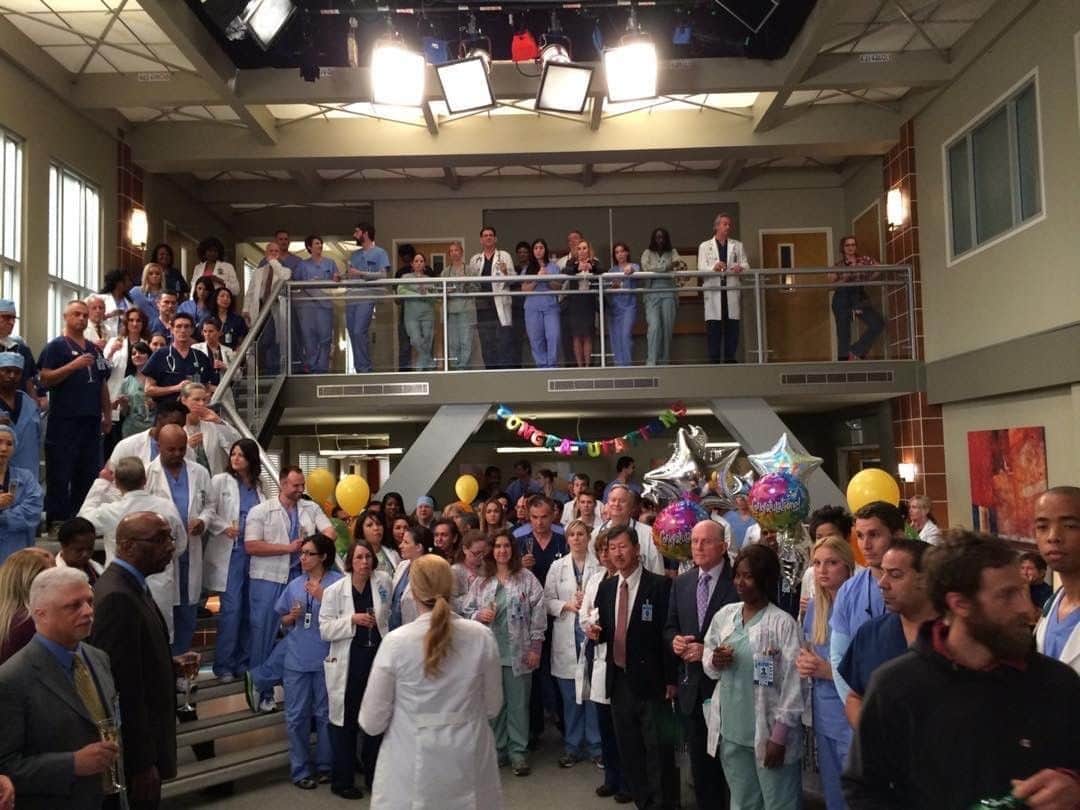 Grey's Anatomyさんのインスタグラム写真 - (Grey's AnatomyInstagram)「Always celebrating our healthcare workers 💙 | 📷: @therealkmckidd」5月28日 2時17分 - greysabc