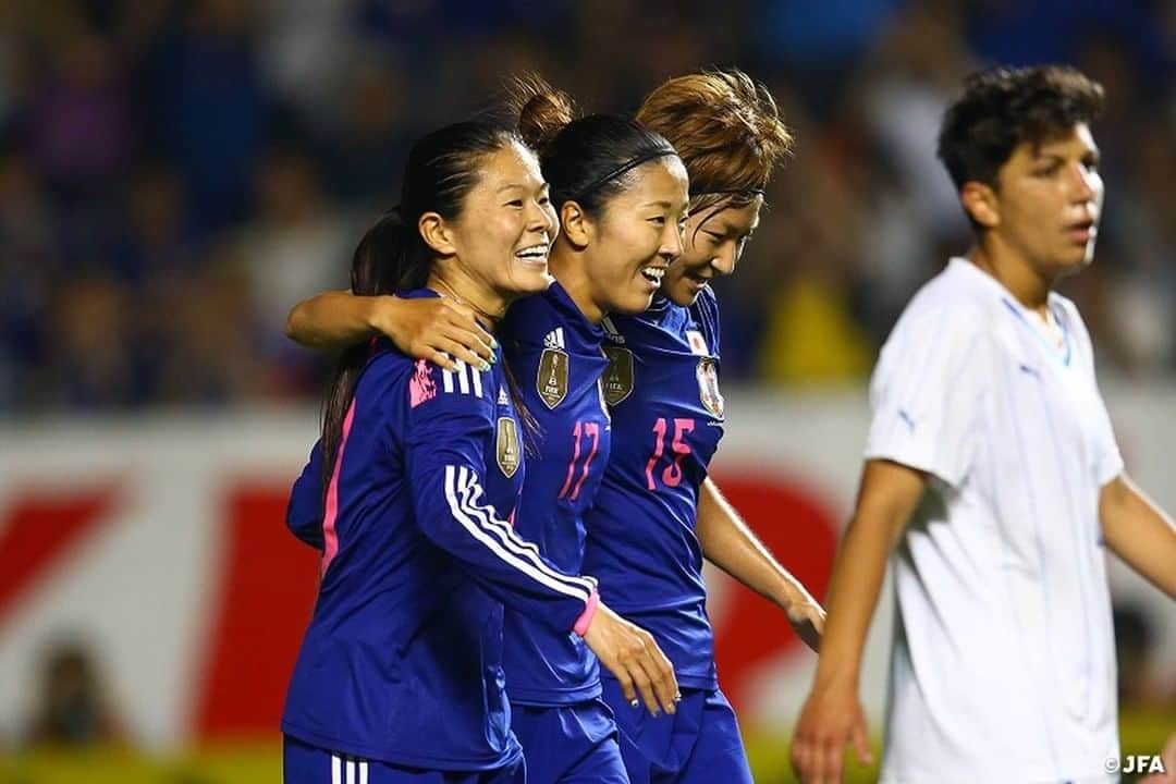 日本サッカー協会さんのインスタグラム写真 - (日本サッカー協会Instagram)「【#OnThisDay】2015.5.28🔙 ・ キリンチャレンジカップ2015 #なでしこジャパン 1-0 イタリア 📍南長野運動公園総合球技場 ⚽#大儀見優季 ・ 5年前の今日、女子ワールドカップ2015に向けた最後の公式戦が行われ、会場には14,453人の観衆が駆けつけました！ ・ GK #海堀あゆみ⇒74'#福元美穂 DF #近賀ゆかり⇒69'#有吉佐織 #岩清水梓 #熊谷紗希 MF #澤穂希⇒62'#鮫島彩 #宮間あや(Cap.)⇒86'#川村優理 #川澄奈穂美⇒HT #菅澤優衣香 #阪口夢穂 #宇津木瑠美 FW #大野忍 #大儀見優季⇒82'#安藤梢 ・ #jfa #daihyo #nadeshiko #なでしこジャパン」5月28日 13時35分 - japanfootballassociation