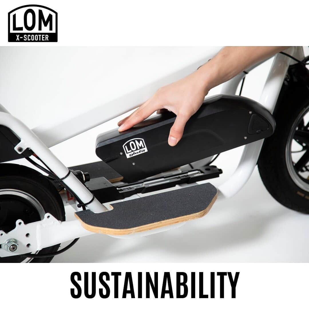 glafitのインスタグラム：「・﻿ ・﻿ LOM/X-SCOOTER　【3S】﻿ ﻿ ﻿ >>SASTAINABILITY<<﻿ LOMのバッテリーは取り外して充電可能。﻿ 車体ごと廃棄する必要なく、バッテリーの交換で長く愛用できます。﻿ ﻿ ﻿ LOM / X-SCOOTER﻿ makuake クラウドファンディングで﻿ 5/28 発売開始。 ﻿ 詳しくはプロフィールのURLをご確認ください。﻿ ﻿ ﻿ #glafit #グラフィット #LOM #キックスクーター #makuake #クラウドファンディング﻿ #キックボード #電動キックボード #スポーツバイク  #glafitバイク#escooter﻿ #electricscooter #electricscooters #crowdfunding #crowdfundingproject #crowdfundingcampaign ﻿ #electricvehicles #kickskater ﻿ #kickscooter #scooter #ebike ﻿ #surfing #surfstyle #surfinglife #surfboard﻿  #imagesplit」