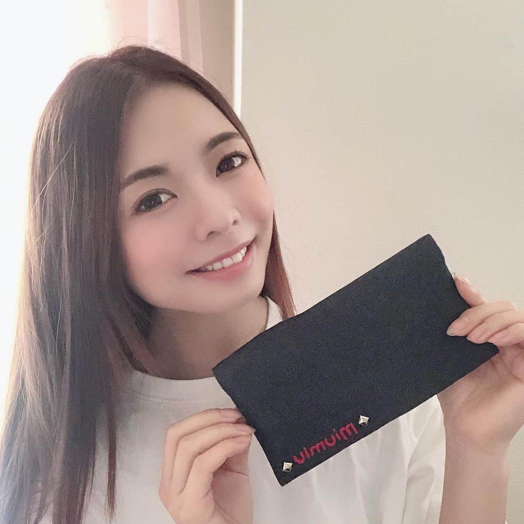 神崎美羽のインスタグラム：「続々とマスクケース届いたよーって連絡きててる！うれしーなぁ！ たくさん使ってね！  #selfie #selca #hand made #sewing #sewingmachine #stayhome」