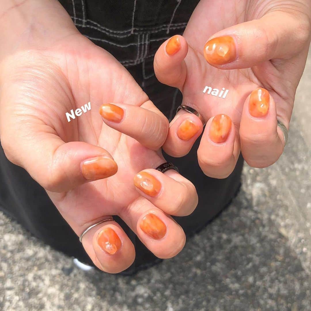 北岡りえさんのインスタグラム写真 - (北岡りえInstagram)「初夏の橙色🍊💭 明るい色にしたくておまかせに。 @_____minuit  #naildesign2020  #orangenails  #nuancenail #shortnails」5月28日 12時20分 - rie_kitaoka