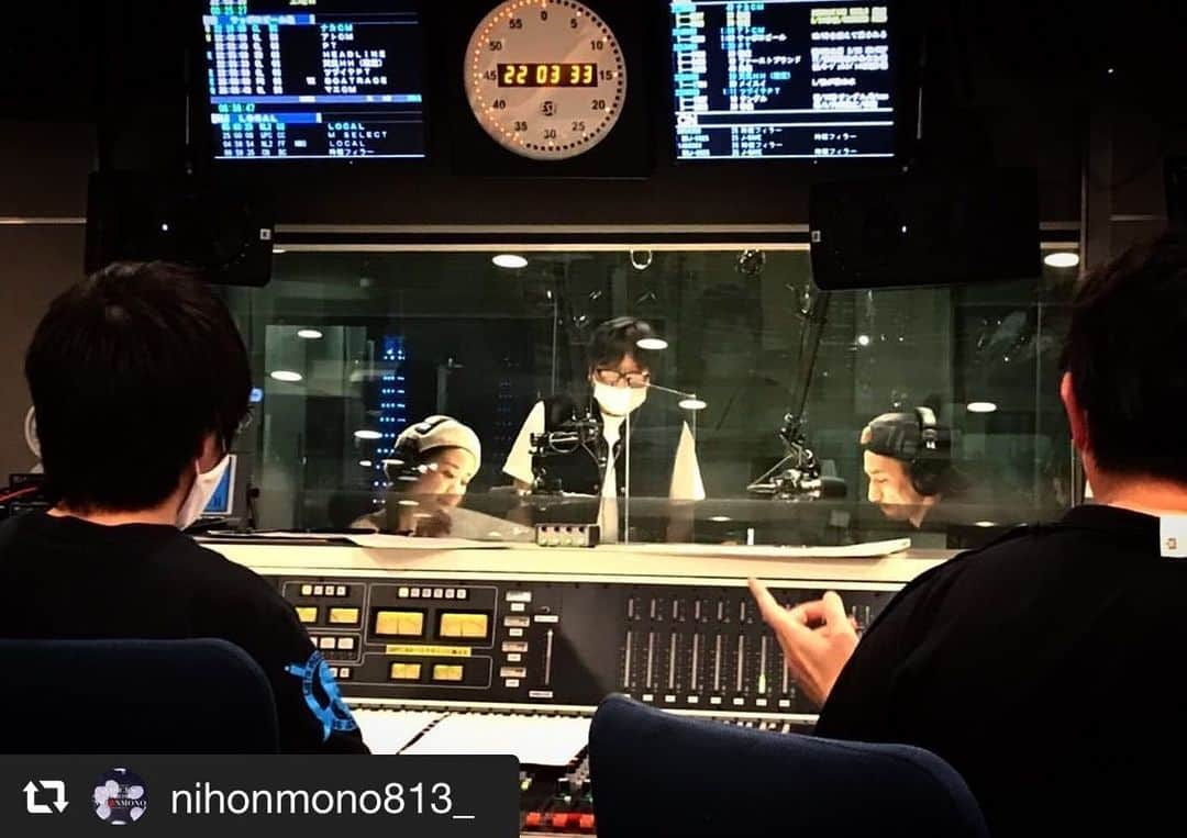 J-WAVEさんのインスタグラム写真 - (J-WAVEInstagram)「5/23（土）オンエアの「VOICES FROM NIHONMONO」は、中田英寿とレイチェル・チャンが生放送でお届けしました✨﻿ ﻿ radikoのタイムフリーで5/30（土）までお聴きいただけます。ここでしか聴けないトークを、ぜひお楽しみください！﻿ ﻿ http://radiko.jp/share/?sid=FMJ&t=20200523220000﻿ ﻿ #repost @nihonmono813_ ﻿ 昨日は中田英寿とレイチェルチャンが生放送でお届けしました！﻿ ﻿ 5/30までradikoのタイムフリーでお聞きいただけます。﻿ ﻿ #jwave #にほんもの #nihonmono #中田英寿 #レイチェルチャン #jwave813  #radiko #radikoタイムフリー #hidetoshinakata #ラジオ」5月28日 12時38分 - jwave813