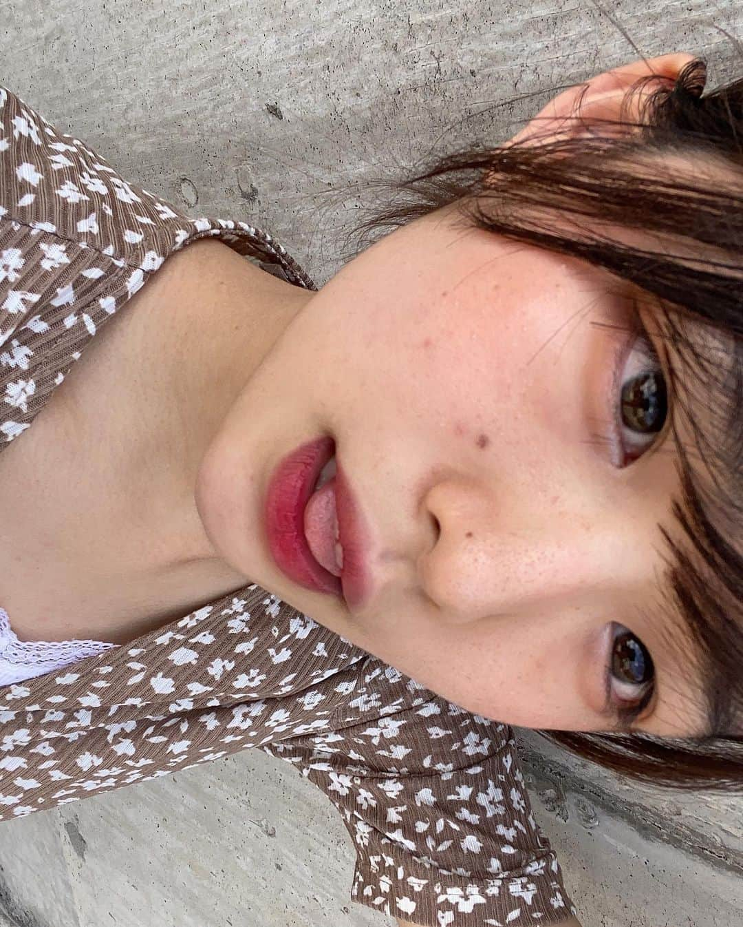 野口花鈴さんのインスタグラム写真 - (野口花鈴Instagram)「肌が汚い、、😭」5月28日 12時44分 - narun_522