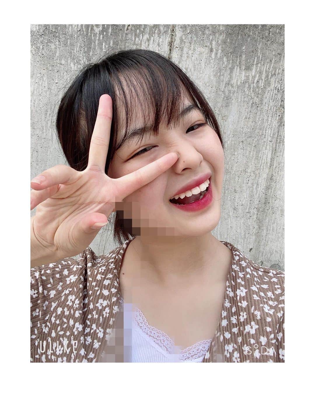 野口花鈴のインスタグラム：「肌が汚い、、😭」
