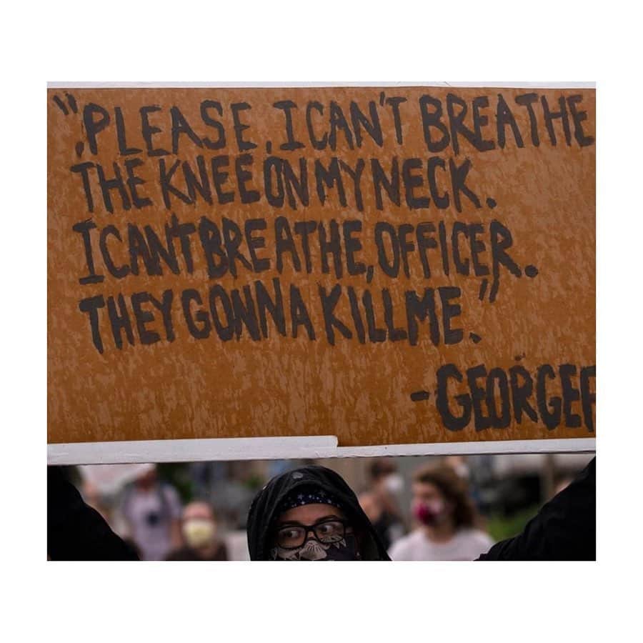 ケイト・ハリソンさんのインスタグラム写真 - (ケイト・ハリソンInstagram)「“Please, I can’t breathe. The knee on my neck. I can’t breathe, Officer. They gonna kill me.” George Floyd’s life mattered. This has to stop. #JusticeforFloyd」5月28日 12時56分 - thekateharrison