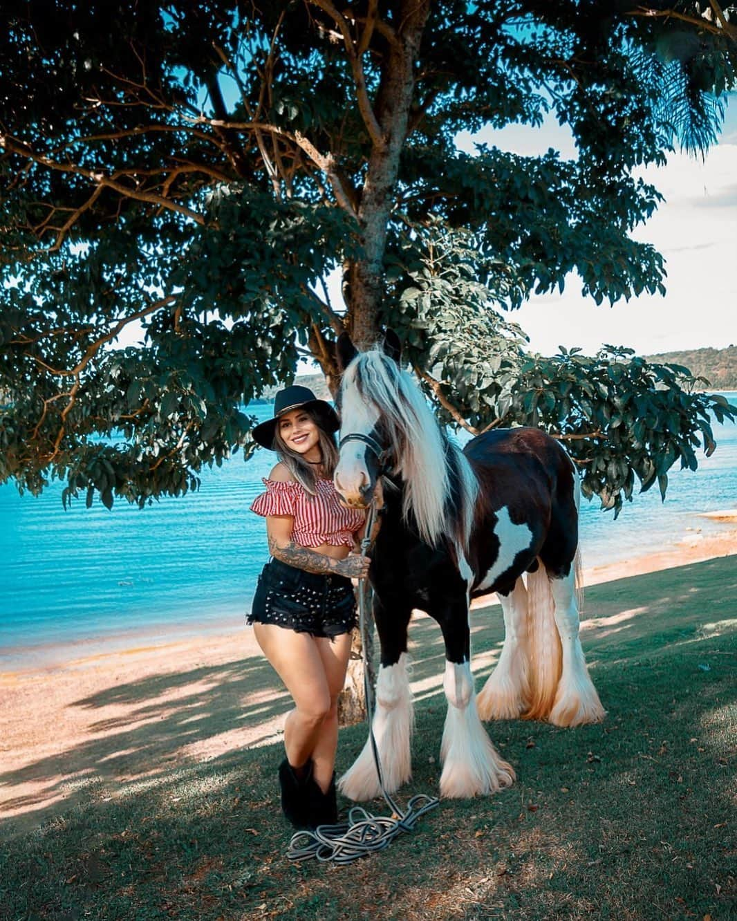 バネッサ・メスキータさんのインスタグラム写真 - (バネッサ・メスキータInstagram)「Animais aquecem nossos corações♥️ #horsesofinstagram」5月28日 6時21分 - vanmesquita