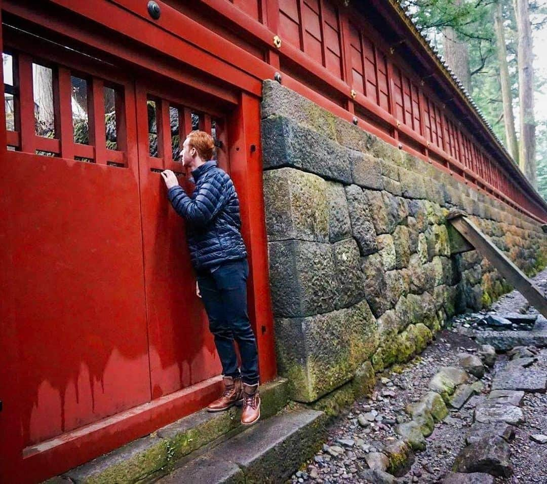 ショーン・ラビットさんのインスタグラム写真 - (ショーン・ラビットInstagram)「Japan do you miss me? 🇯🇵😆 私がいなくて日本寂しいですか？🇯🇵❤️ . . . . . #figureskating  #travelphotography  #training  #foodie  #fitfam  #travel  #handsome  #photography  #ootd  #model  #japan  #mensfashion  #photography #フィギュアスケート  #トレーニング  #筋肉  #筋トレ  #コロナに負けるな  #モデル  #イケメン  #ファッション  #カメラ好きな人と繋がりたい  #コーディネート  #おしゃれさんと繋がりたい  #今日の服  #いいね返し  #インスタ映え  #可愛い  #日本  #おはよう #日光」5月28日 7時01分 - seanrabbitt