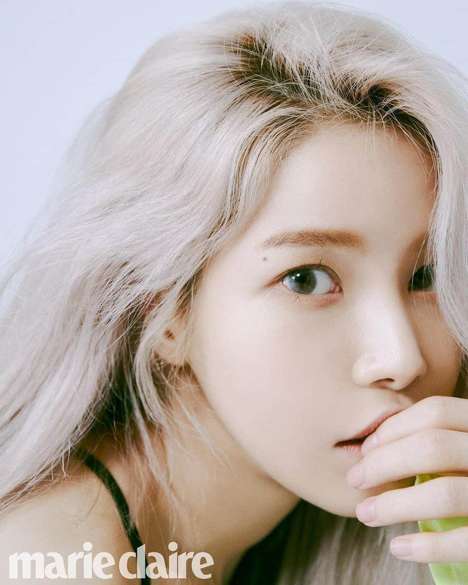 Just a girlさんのインスタグラム写真 - (Just a girlInstagram)「Solar For Marie Claire Magazine June Issue 💚 . . . . .  #솔라 #Solar #김용선 #KimYongSun #MAMAMOO #마마무 #オシャレ #いいね返し #フォロー #韓国人 #韓国 #セルカ #自撮り #ファッション #フォロー #일상#셀카#셀스타그램#오늘의훈남#얼스타그램#훈남#셀피#koreangirl#선팔하면맞팔#좋반#좋아요#선팔#맞팔#오늘의훈녀#훈녀#협찬」5月28日 7時21分 - cecithegirl