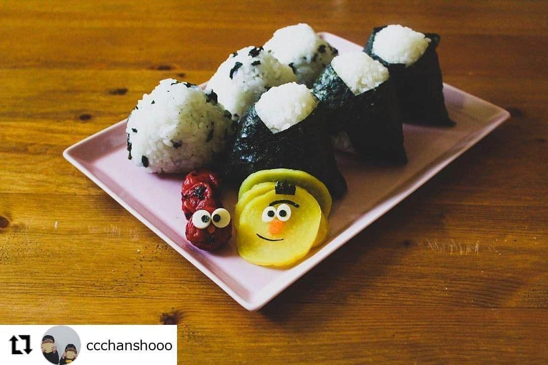 有限会社マルヒロさんのインスタグラム写真 - (有限会社マルヒロInstagram)「⁠⠀ #Repost @ccchanshooo⁠⠀ ⁠⠀ #food#おうち時間#私のおいしい写真#ロカリ#エルグルメ#こどものいる暮らし#おうちごはん#おうちごはんlover#おやつ#手作り#おうちカフェ#フーディーテーブル#うちカフェ#いえごはん#手作りごはん#HASAMI#マルヒロ#器⁠⠀ #igersjp#instagood#ごはん#お弁当#親バカ部#一眼レフ#一眼レフ初心者#波佐見焼き#波佐見#スクエアプレート⁠⠀」5月28日 9時58分 - maruhiro.hasami