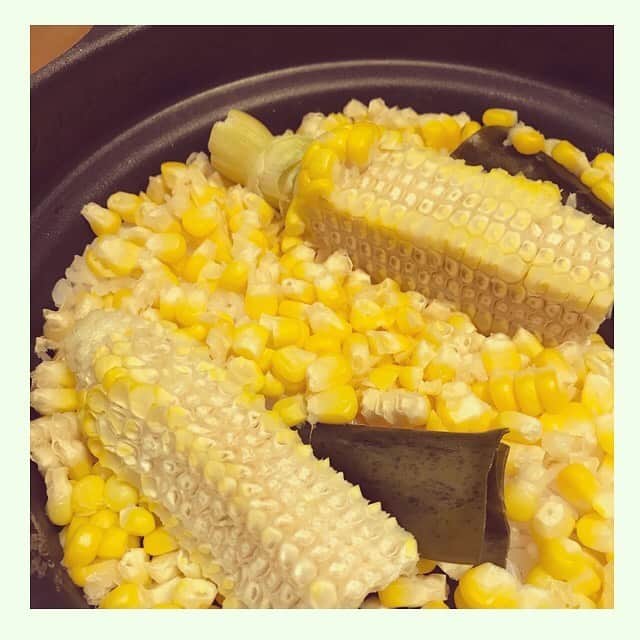 野波麻帆さんのインスタグラム写真 - (野波麻帆Instagram)「. とうもろこしご飯。🌽 夏はもうすぐそこだ。」5月28日 21時28分 - mahononami