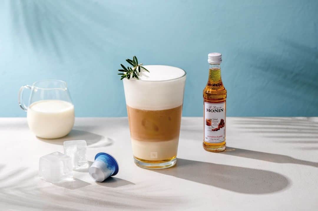 Nespressoさんのインスタグラム写真 - (NespressoInstagram)「Dreaming of an indulgent refreshing coffee recipe? Experience Freddo Intenso with our special iced latte twist.  #Nespresso #NespressoRecipes #Milkrecipe #Icerecipe #Coffee #Indulgent #Coffeelover #CoffeeMadeForIce #BaristaCreations」5月28日 21時59分 - nespresso