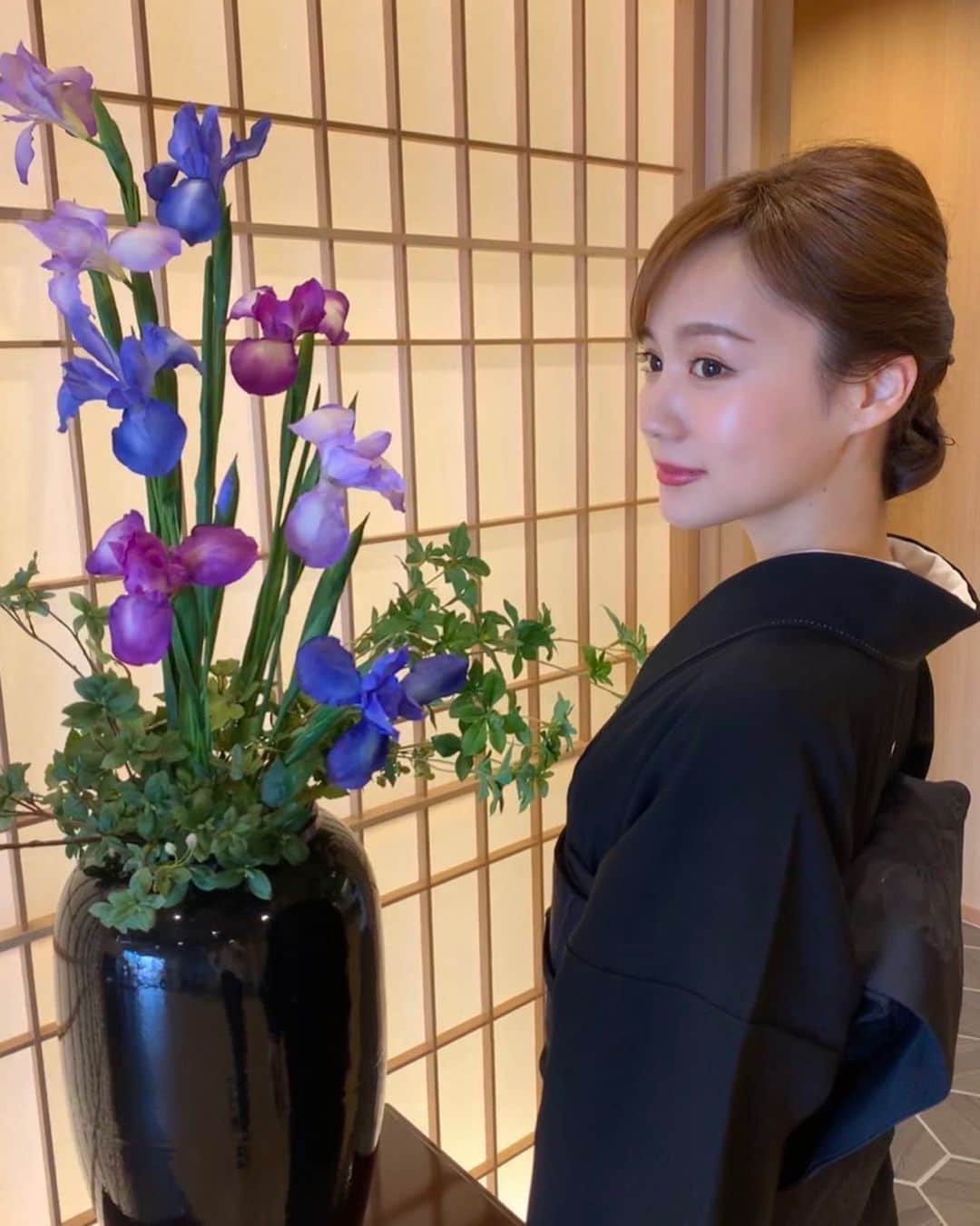 のインスタグラム：「お仕事で🎥」