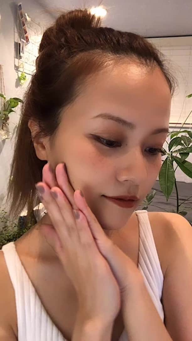 MiracleVellMagicのインスタグラム：「me answering your questions & singing disney songs🏰 質問に答えて、ちょくちょく歌って、コラボ配信もして。なんて楽しいのかしら！❤︎」