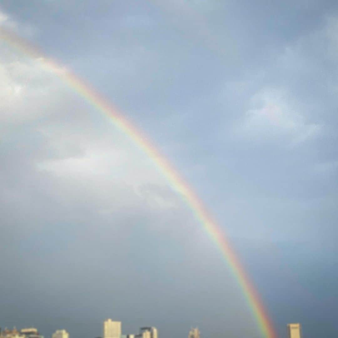 大森はじめさんのインスタグラム写真 - (大森はじめInstagram)「虹かっけー🌈」5月28日 22時33分 - h.omori