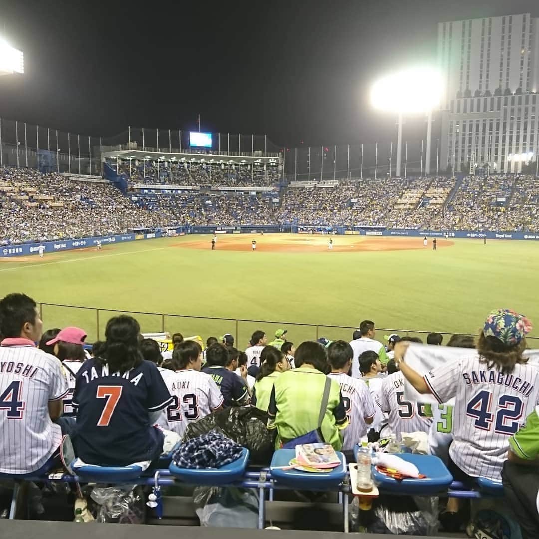 横田のインスタグラム：「今年は行けるかな  #神宮球場 #東京ヤクルトスワローズ」