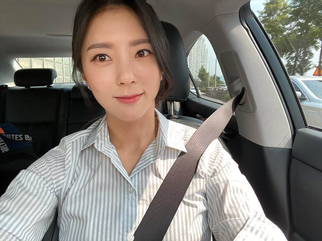 ユンチェヨンさんのインスタグラム写真 - (ユンチェヨンInstagram)「- 오~~~ 랜만에 방송국 가는 길. JTBC GOLF 16:30 LIVE  이따 만나요오 😊」5月28日 15時12分 - cyyoon35