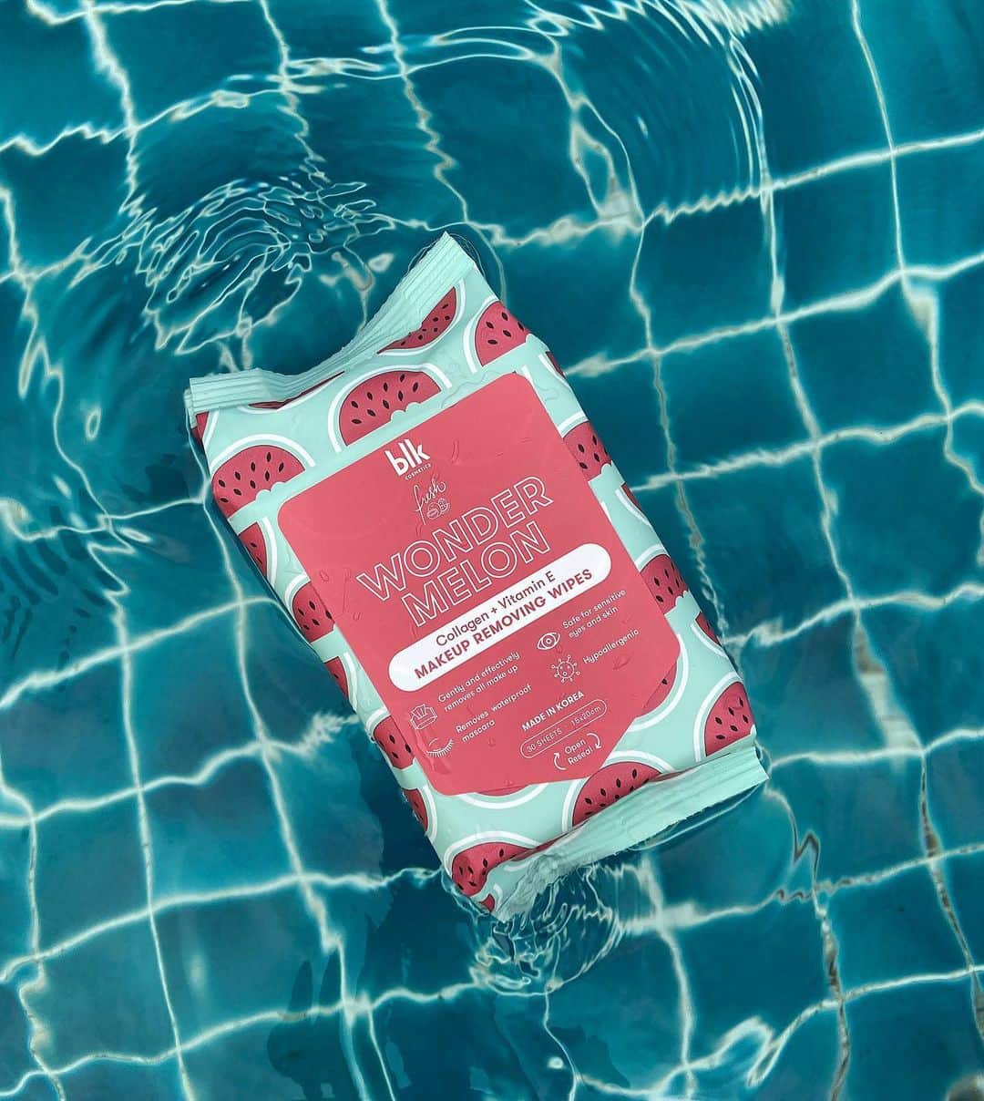 のインスタグラム：「So happy to share the NEWEST member to the @blkcosmeticsph line - Make-up Removing Wipes! 🍉  It’s so important to cleanse your face of make-up and grime and I, personally, enjoy the swift and easy use of wipes. So, we decided to add it to our growing blk collection and make it a little extra. These delicately-scented, skin-saving wipes are soaked in a gentle formula of collagen + vitamin E that sweeps away the day’s makeup and grime while also soothing skin—all for a refreshed, bouncy finish. •Gently and effectively removes all makeup removes even waterproof mascara •safe for sensitive eyes •hypoallergenic •Made in Korea.  Get yours on @lazadaph @shopee_ph or www.blkcosmetics.com.ph 🍉」