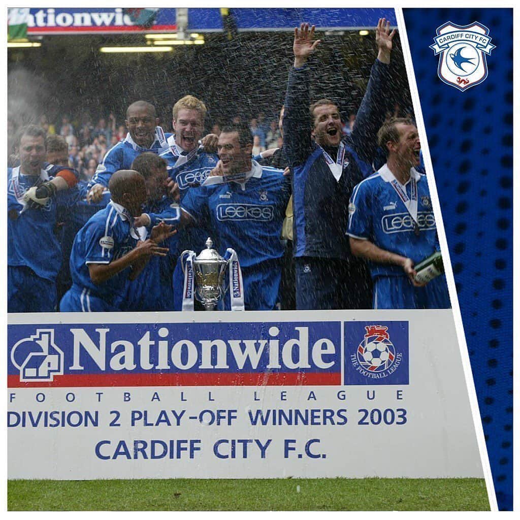 ロバート・アーンショウさんのインスタグラム写真 - (ロバート・アーンショウInstagram)「Cardiff City 1v0 QPR  2003 Playoff final in the home city  Attendance 66,096 💙🤍🏆」5月28日 17時28分 - robertearnshaw