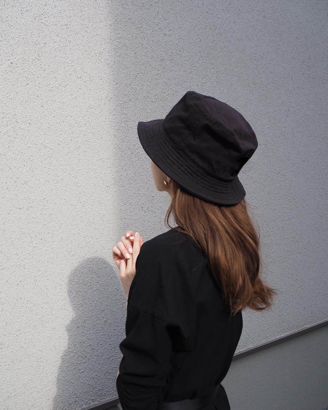 小嶋梨奈さんのインスタグラム写真 - (小嶋梨奈Instagram)「全身黒の日も良いね◎◎◎ #ファッション #ブラックコーデ #大人ファッション」5月28日 17時44分 - corina_718