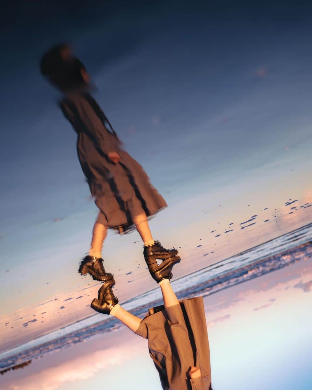 haru wagnusさんのインスタグラム写真 - (haru wagnusInstagram)「Rorrim  ㅤㅤㅤㅤㅤㅤㅤㅤㅤㅤㅤㅤㅤ ㅤㅤㅤㅤㅤㅤㅤㅤㅤㅤㅤㅤㅤ Just a walk」5月28日 17時57分 - wagnus