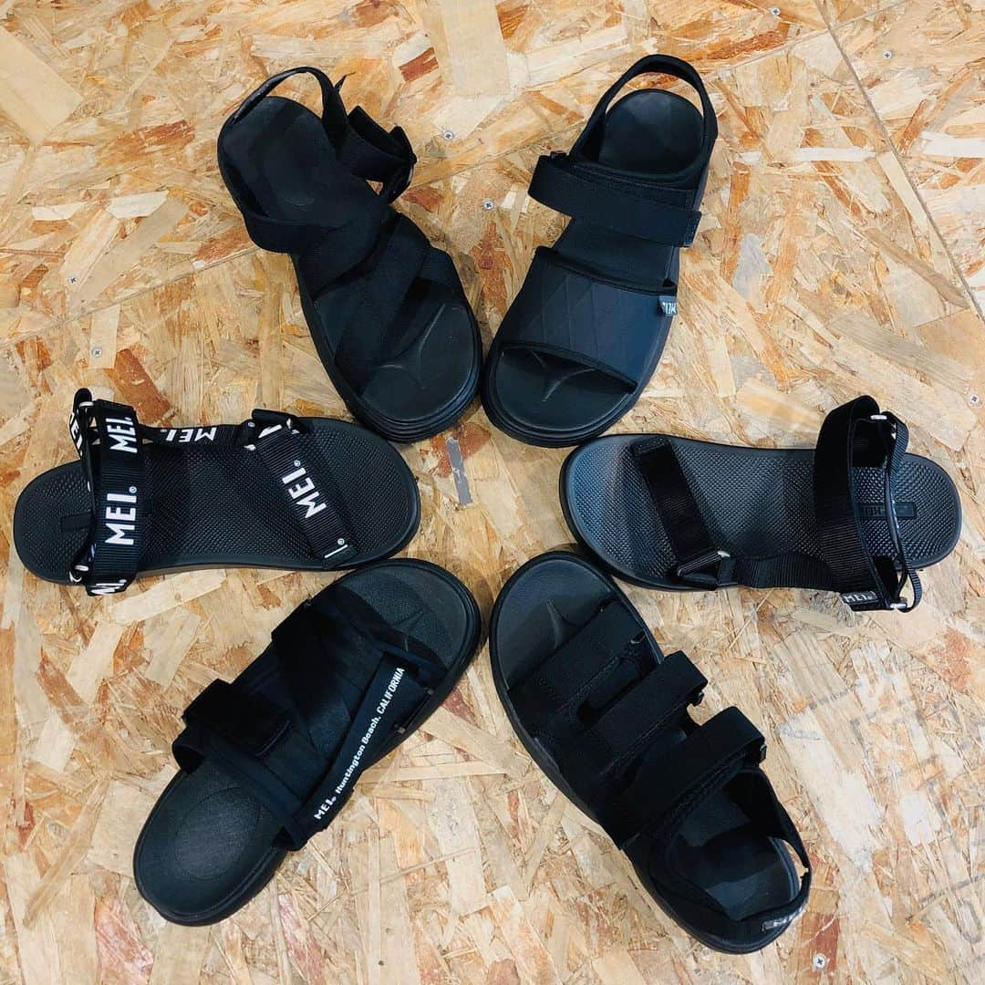 MEI(メイ) のインスタグラム：「MEI 2020 SPRING/SUMMER SANDAL collection MEI-SDM-200001 (MEN'S) MEI-SDL-200001 (LADY'S) Xpac SANDAL ￥4,500+tax カラー展開：BLACK, CAMEL サイズ展開：S, M, L  #mei #meibag #mei_bag #meisandal #メイ #メイバッグ #メイサンダル #sportssandal #スポーツサンダル #xpac #エックスパック #outdoor #アウトドア #camp #キャンプ」