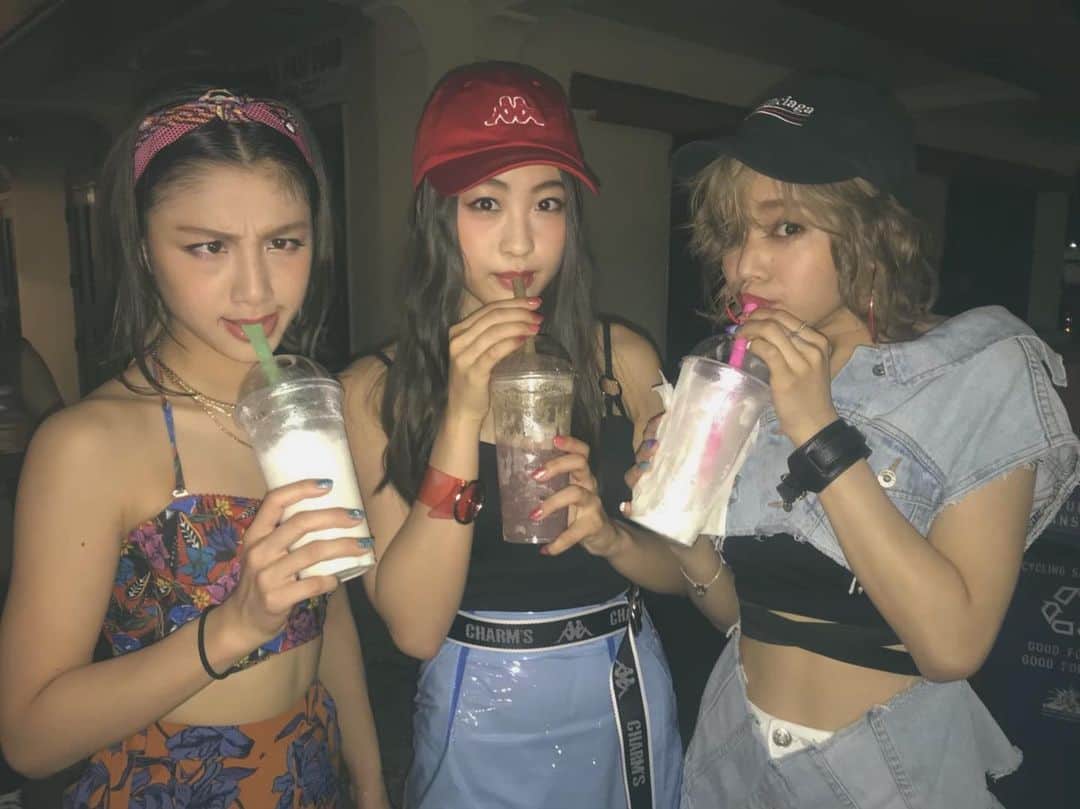 honoka のインスタグラム：「もう気分はとっくに夏モードですん🌺」