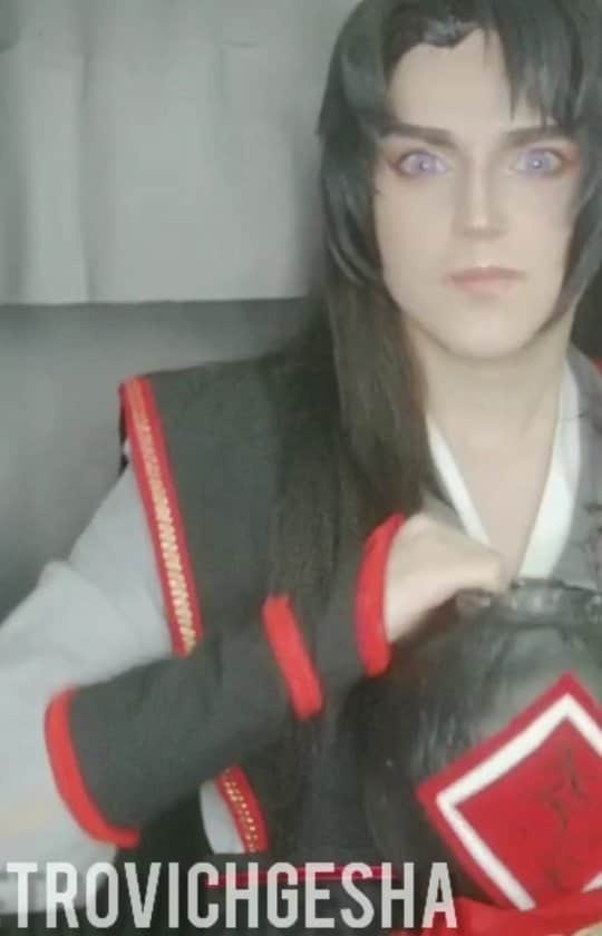Gesha Petrovichのインスタグラム：「#Modaozushi, #Svsss, #Heaven'sofficialblessing novels heroes and cosplayers fighting on quarantine 🤣💖 Thanks you all 💋💝 @kim_izabella24 @petrovichgesha @inani_noct @echo.2001 @prostoimbir @mitlaure @krisper_heine @shinkori_yuki @akechi.love @felita_nyan @lady_anadriel @leon.hard_ @esya_mokko @mikoto_king @margareta_hime @jyu_shinju @solovey_lis @shinkishoy @gareki007 @clare_fay @amelis_alice @kimminra @mors_tyan #cosplay #community」