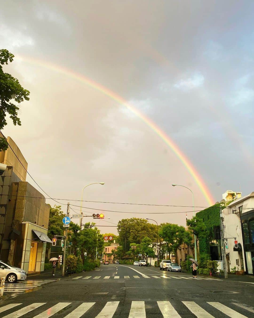 矢野未希子さんのインスタグラム写真 - (矢野未希子Instagram)「こんな虹を見たのはいつ以来だろう  うれしい☺️」5月28日 19時04分 - mikko1104
