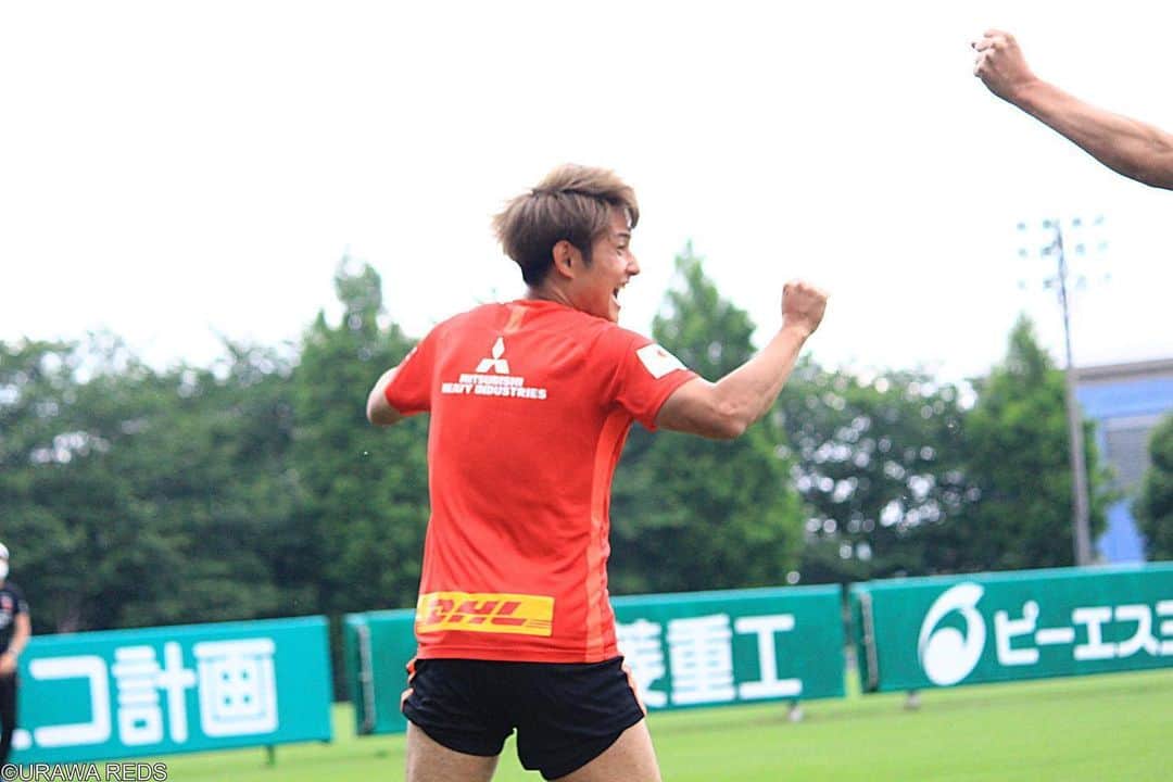 関根貴大さんのインスタグラム写真 - (関根貴大Instagram)「トレーニング再開⚽️ .  #まちにまったこの日  #サッカー出来る幸せ #いい準備を #浦和レッズ  #関根貴大」5月28日 19時47分 - sekine_takahiro.official