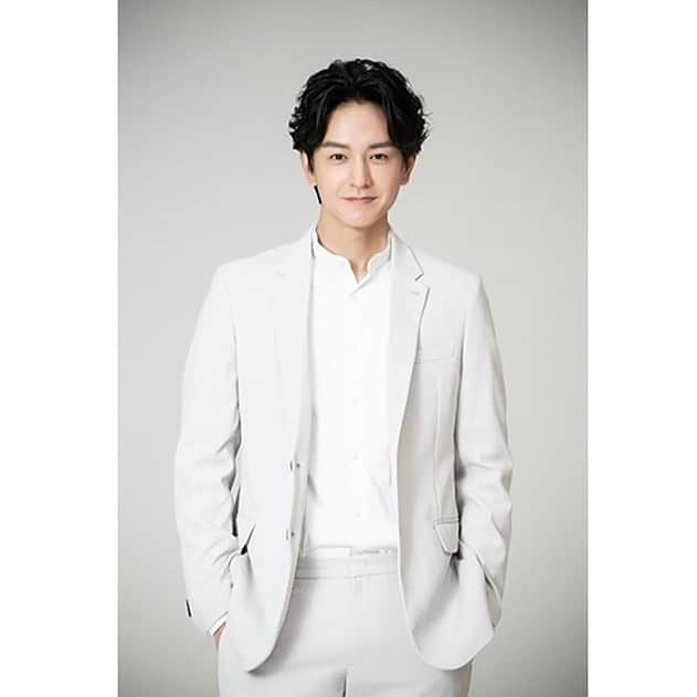 イム・ジュファンさんのインスタグラム写真 - (イム・ジュファンInstagram)「잘지내? 궁금하다.」5月28日 20時32分 - juhwan__lim