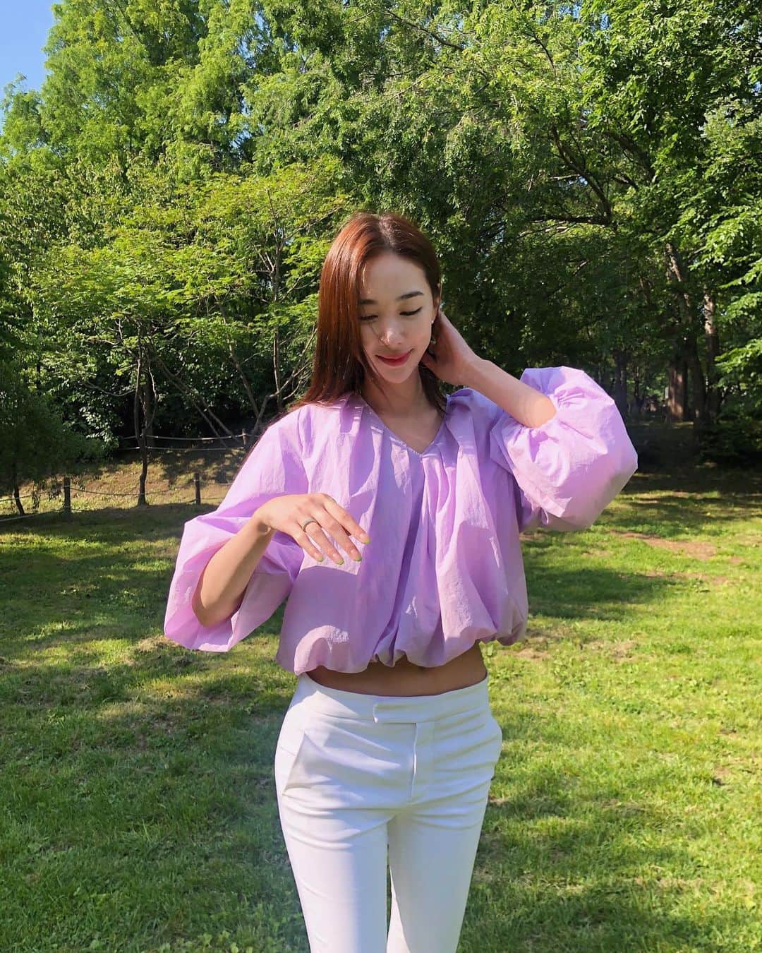 イユエリンのインスタグラム：「이럴수가..그을린 내피부 어째..👱🏿‍♀️아」