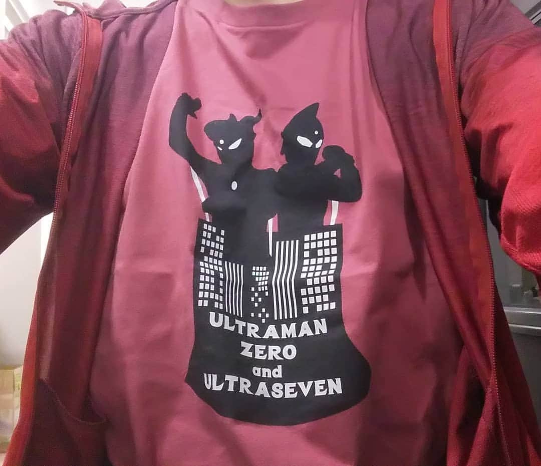 川久保秀一さんのインスタグラム写真 - (川久保秀一Instagram)「今日のTシャツ。  #tshirt #uniqlo #ウルトラセブン #ウルトラマンゼロ」5月29日 8時14分 - hidekazu_kawakubo