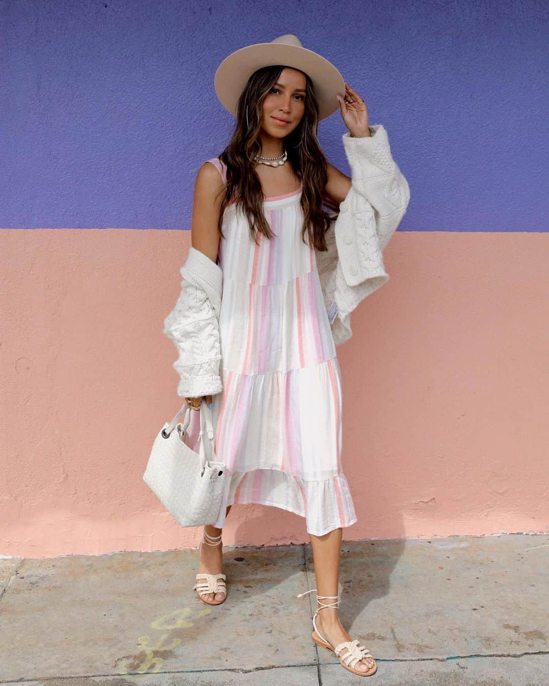 ジュリー・サリニャーナさんのインスタグラム写真 - (ジュリー・サリニャーナInstagram)「Pretty pastels in this cute @rails dress! 💕 #railsgirl #railsambassador」5月29日 7時01分 - sincerelyjules