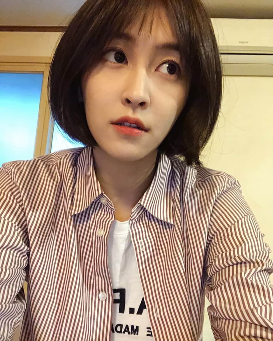 パク・ミンジのインスタグラム：「🙄ㅋ」