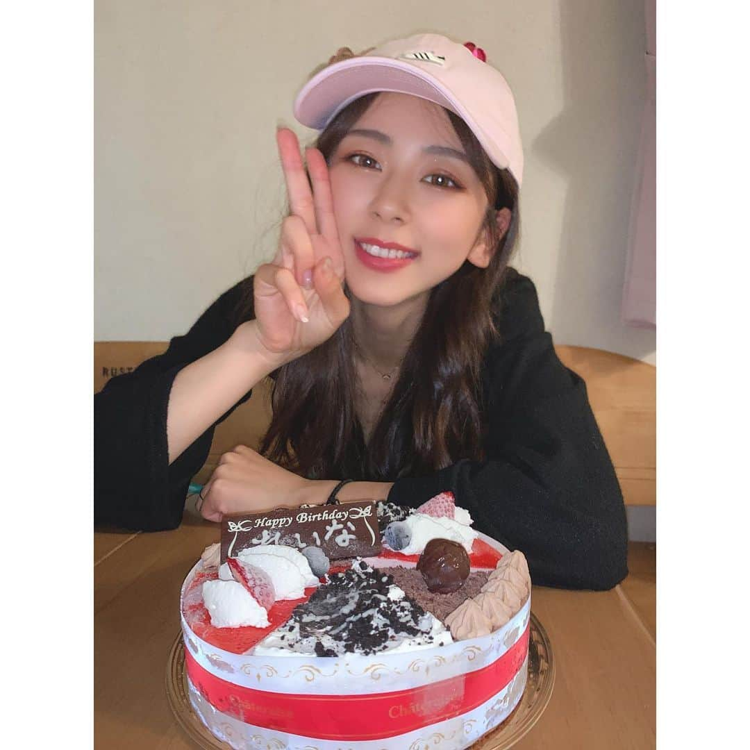 蛭川怜奈のインスタグラム：「23歳になった！🌷 たくさんおめでとうありがとう！」