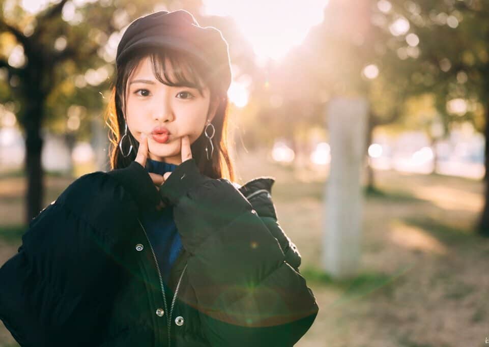 山本ゆうかのインスタグラム：「﻿ 年に数回くる模様替えしたい欲﻿ ﻿ ﻿ リビング綺麗にしたい！﻿ どこに出しても恥ずかしくないリビングに！﻿ 無機質なリビングに憧れてる！！！﻿ ﻿ ﻿ ﻿ #portrait #ポートレート #ポートレートモデル #ポートレート撮影  #関西サロモ #撮影モデル  #被写体 #ポトレ女子 #フリーモデル #撮影会モデル #黒髪ロング #lovers_nippon #サロンモデル募集 #wu_japan #japanesegirl #hueart_life  #インフルエンサー  #photoshoot #셀피 #데일리메이크업 #神戸県立美術館 #ZARA #レザースカート #ライダース #GUコーデ #ブルーニット #instagood #good_portraits_worl」