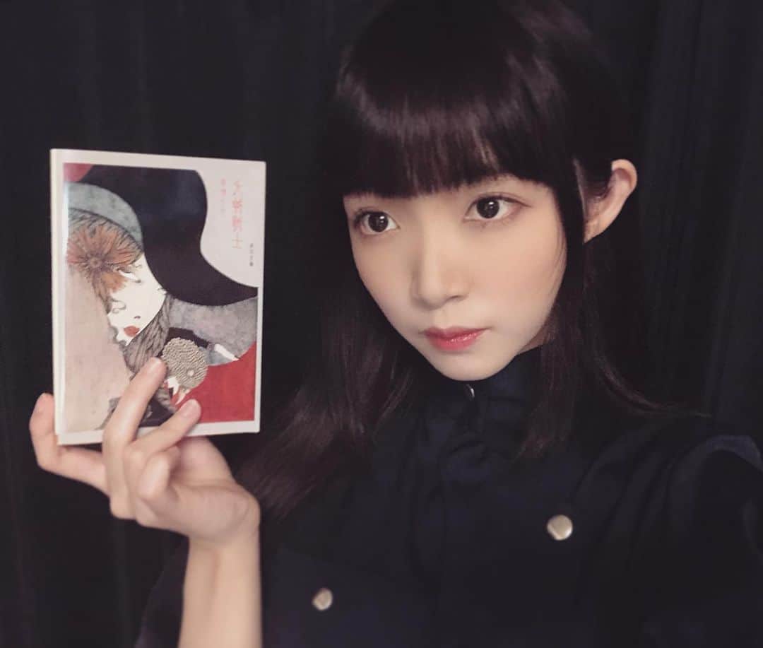 帝子さんのインスタグラム写真 - (帝子Instagram)「📕」5月29日 0時00分 - soraimuteiko