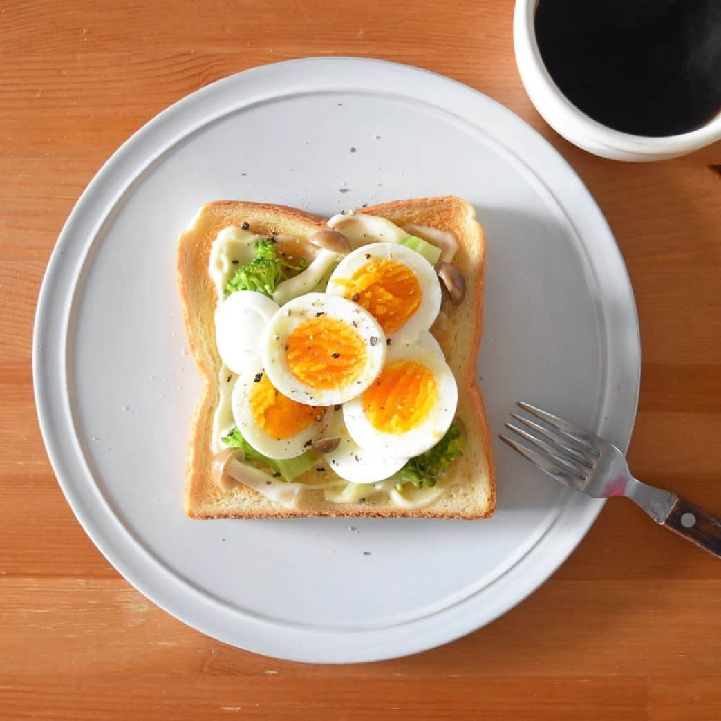 山崎佳のインスタグラム：「Today’s breakfast.」