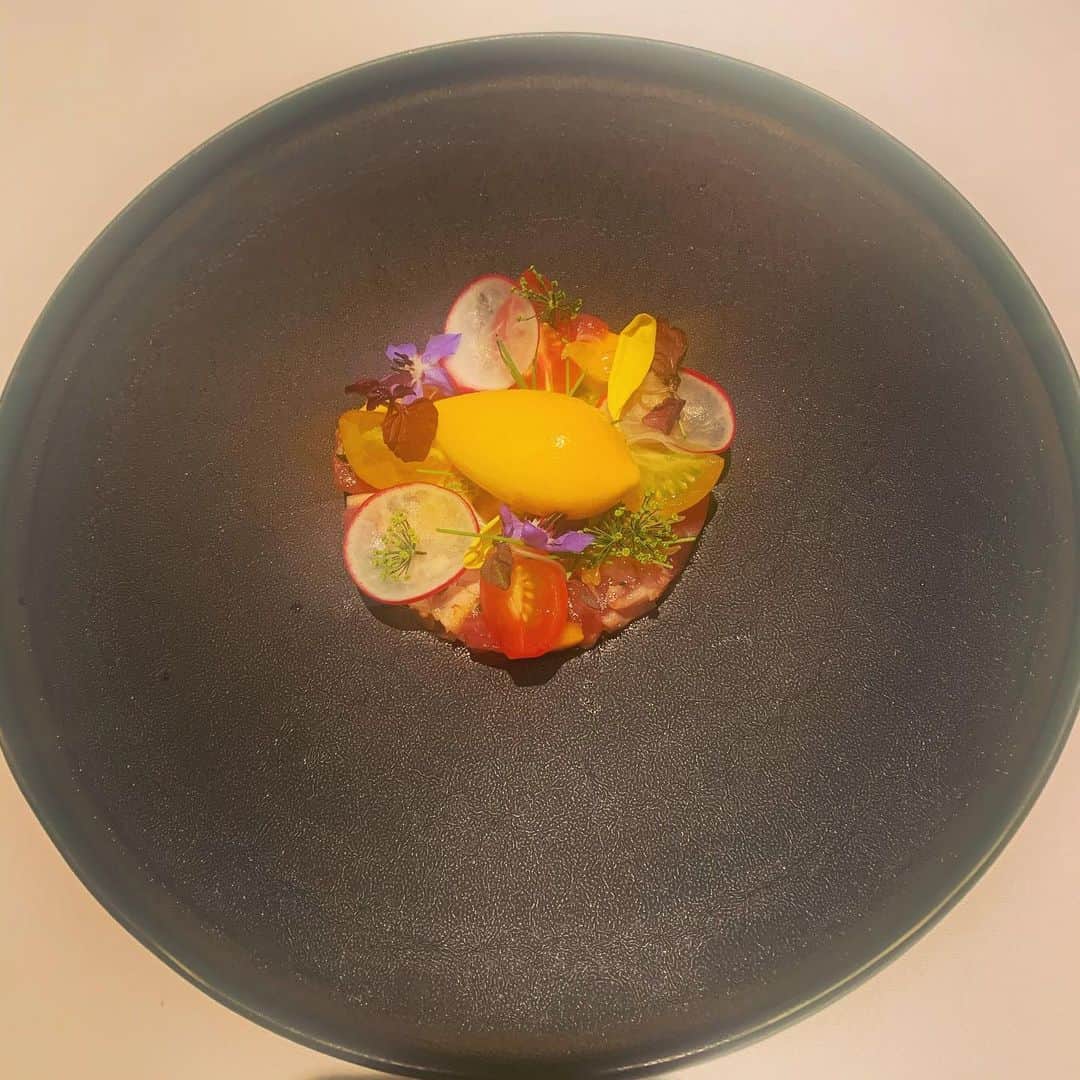 田中良子さんのインスタグラム写真 - (田中良子Instagram)「福島に素敵なフランス料理のお店ありました🧞‍♂️ #Liaison #osaka #福島 #フランス料理 #コース料理」5月29日 0時41分 - tanakaryoko102