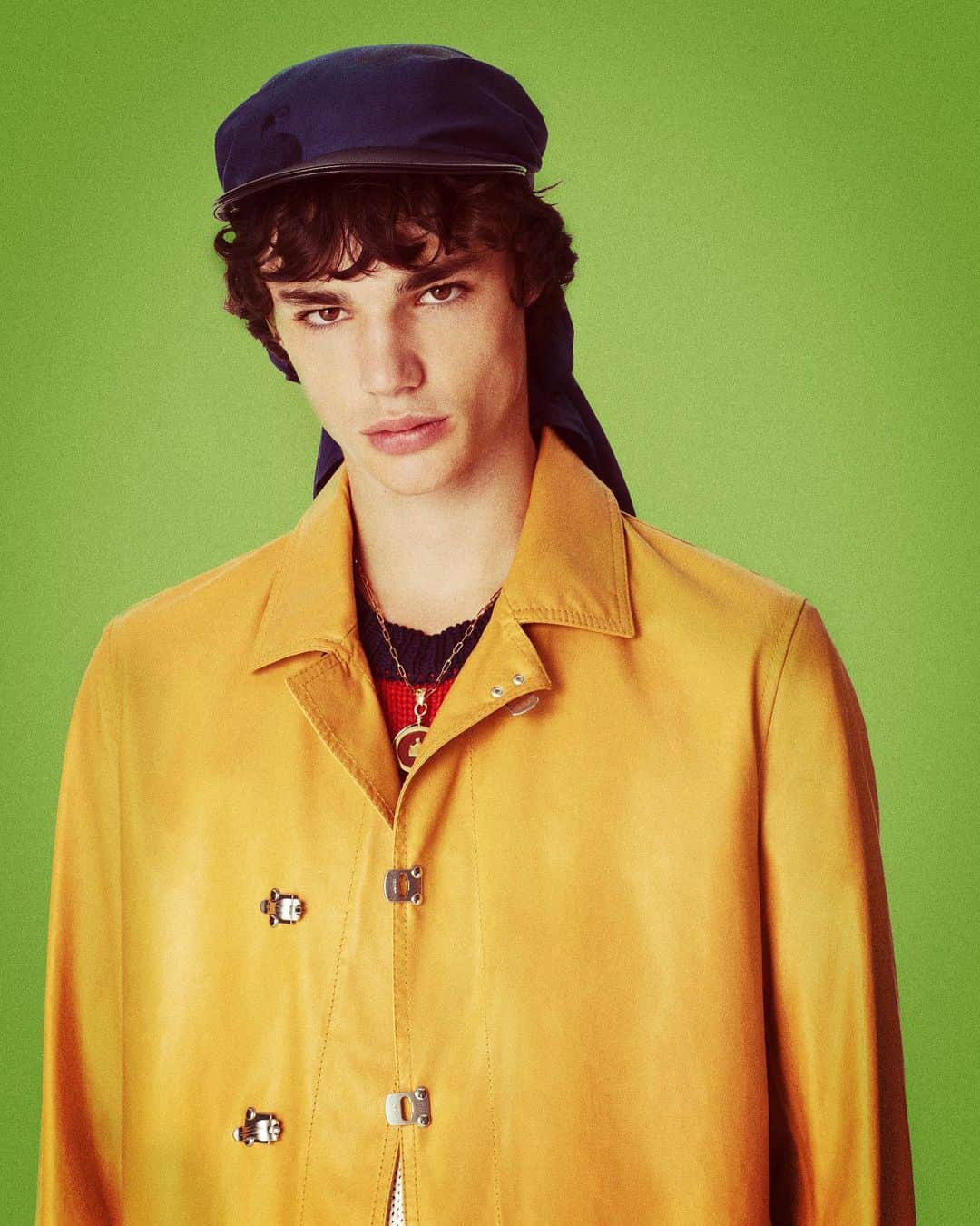 ランバンのインスタグラム：「Bonded leather raincoat with hook closure, from the #LanvinSS20 collection, available via link in bio. #Lanvin」