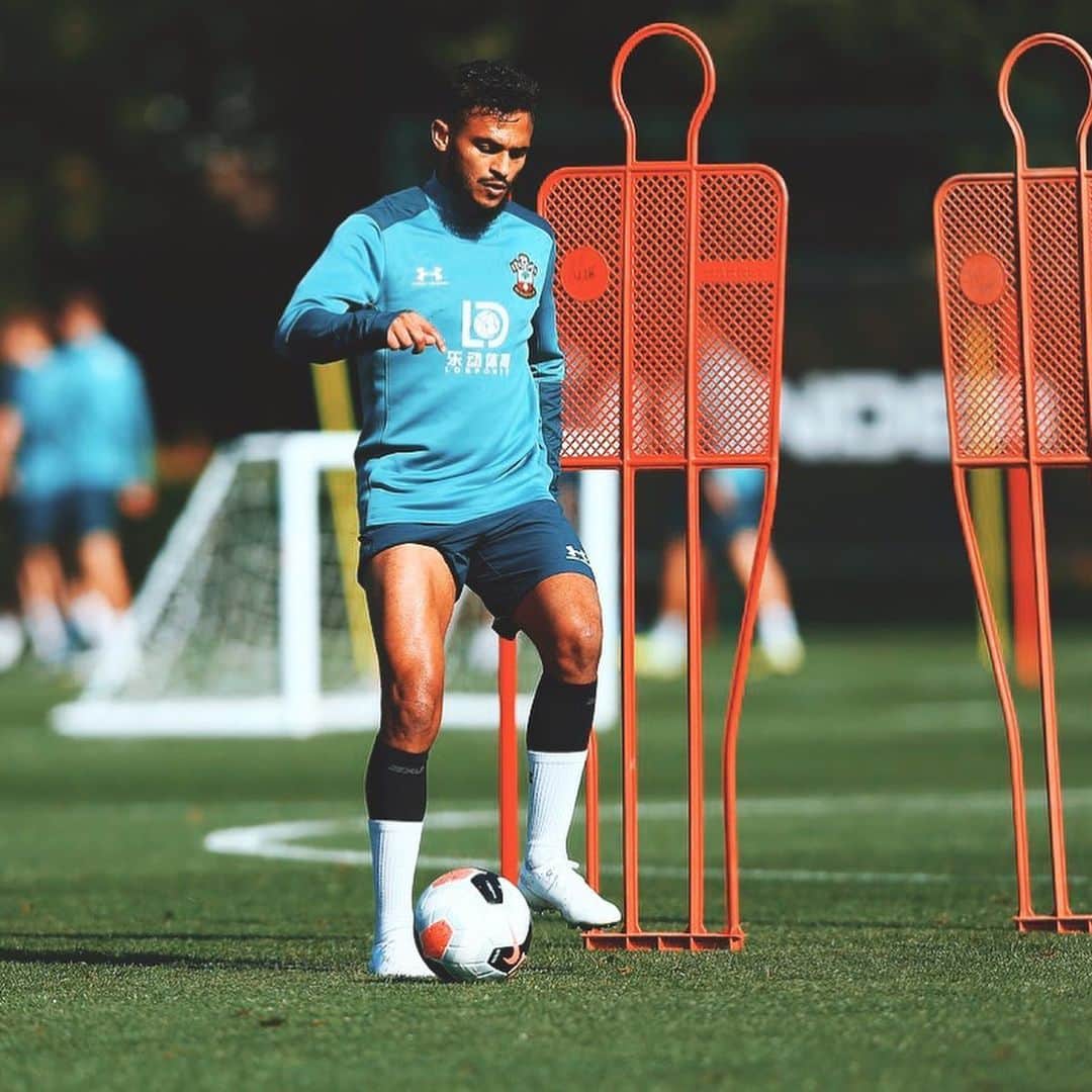 のインスタグラム：「🏃🏾‍♂️⚽️ #SB19」