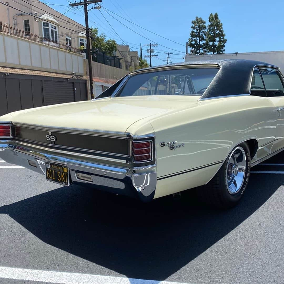 ダニー・トレホさんのインスタグラム写真 - (ダニー・トレホInstagram)「My friends @westside_garage are raffling off this INSANE 1967 Chevelle! There are still some tickets left, no ticket limit per person! . . . #Repost @westside_garage🚨RAFFLE🚨 1967 Chevelle (Real SS) Period Correct 396 Motor Original 4 Speed Manual Complete Restore New Brakes All Around New 15” Wheels and Tires Color: Capri Cream Top: Black Vinyl  Number Of Tickets: 325 Price Per Ticket: $200  10 Winners: 1st: 🚗 2nd: $1,000 3rd - 5th: $500 6th - 10th: $200  Instructions: 1: Venmo or PayPal (Friends & Family) 2: Follow @westside_garage 3:DM us a screenshot of your receipt along with your full name and telephone number. Once all tickets are sold the raffle will take place on Our Instagram Live  If out of state. Buyer is responsible for shipping or pick up. Venmo @whyohyou PayPal @re.gee@icloud.com」5月29日 8時28分 - officialdannytrejo