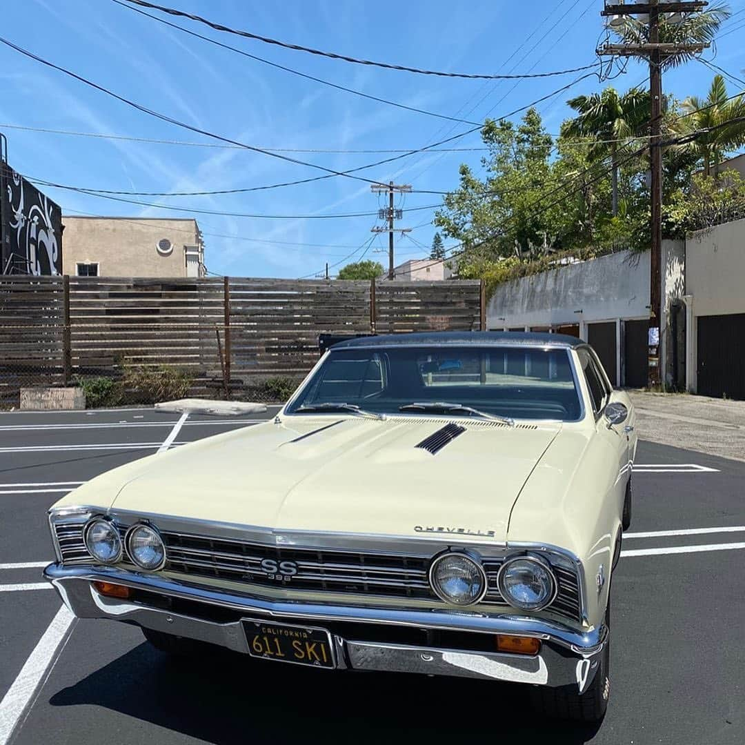 ダニー・トレホさんのインスタグラム写真 - (ダニー・トレホInstagram)「My friends @westside_garage are raffling off this INSANE 1967 Chevelle! There are still some tickets left, no ticket limit per person! . . . #Repost @westside_garage🚨RAFFLE🚨 1967 Chevelle (Real SS) Period Correct 396 Motor Original 4 Speed Manual Complete Restore New Brakes All Around New 15” Wheels and Tires Color: Capri Cream Top: Black Vinyl  Number Of Tickets: 325 Price Per Ticket: $200  10 Winners: 1st: 🚗 2nd: $1,000 3rd - 5th: $500 6th - 10th: $200  Instructions: 1: Venmo or PayPal (Friends & Family) 2: Follow @westside_garage 3:DM us a screenshot of your receipt along with your full name and telephone number. Once all tickets are sold the raffle will take place on Our Instagram Live  If out of state. Buyer is responsible for shipping or pick up. Venmo @whyohyou PayPal @re.gee@icloud.com」5月29日 8時28分 - officialdannytrejo