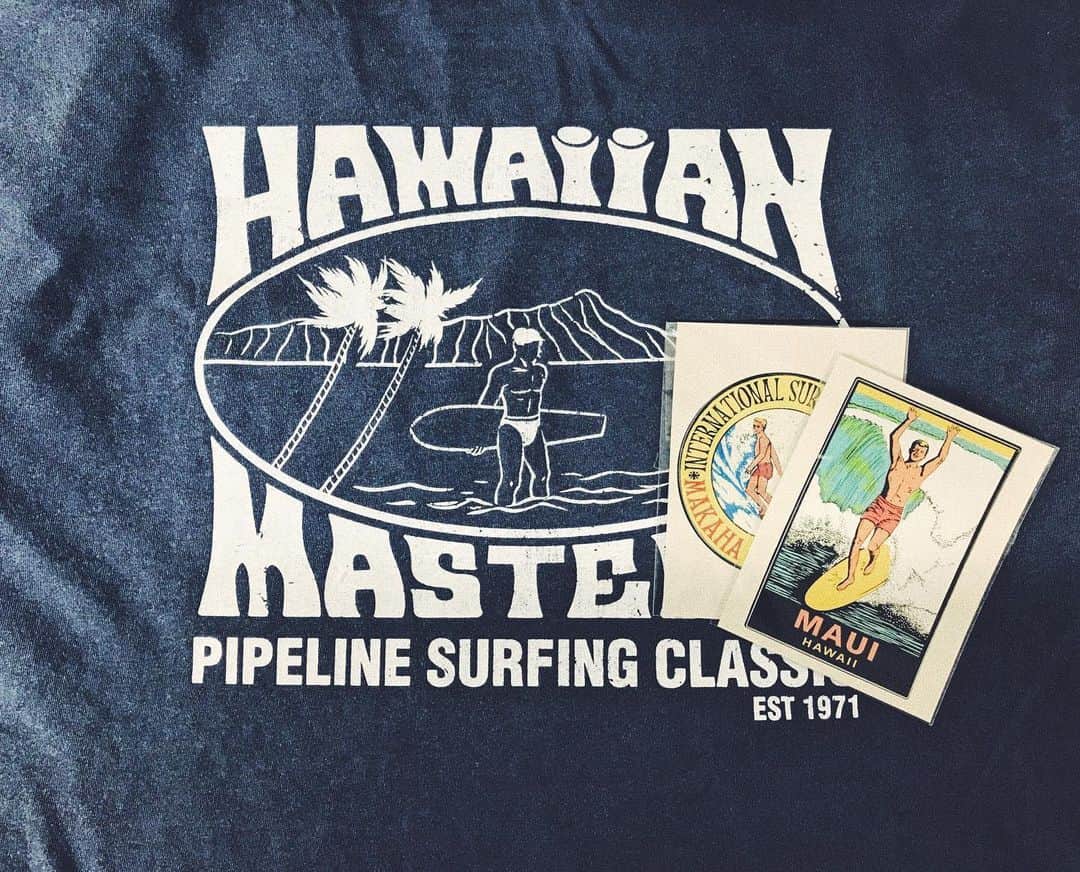のインスタグラム：「SO close to summer 🤩🌴🌞🏄🌊」