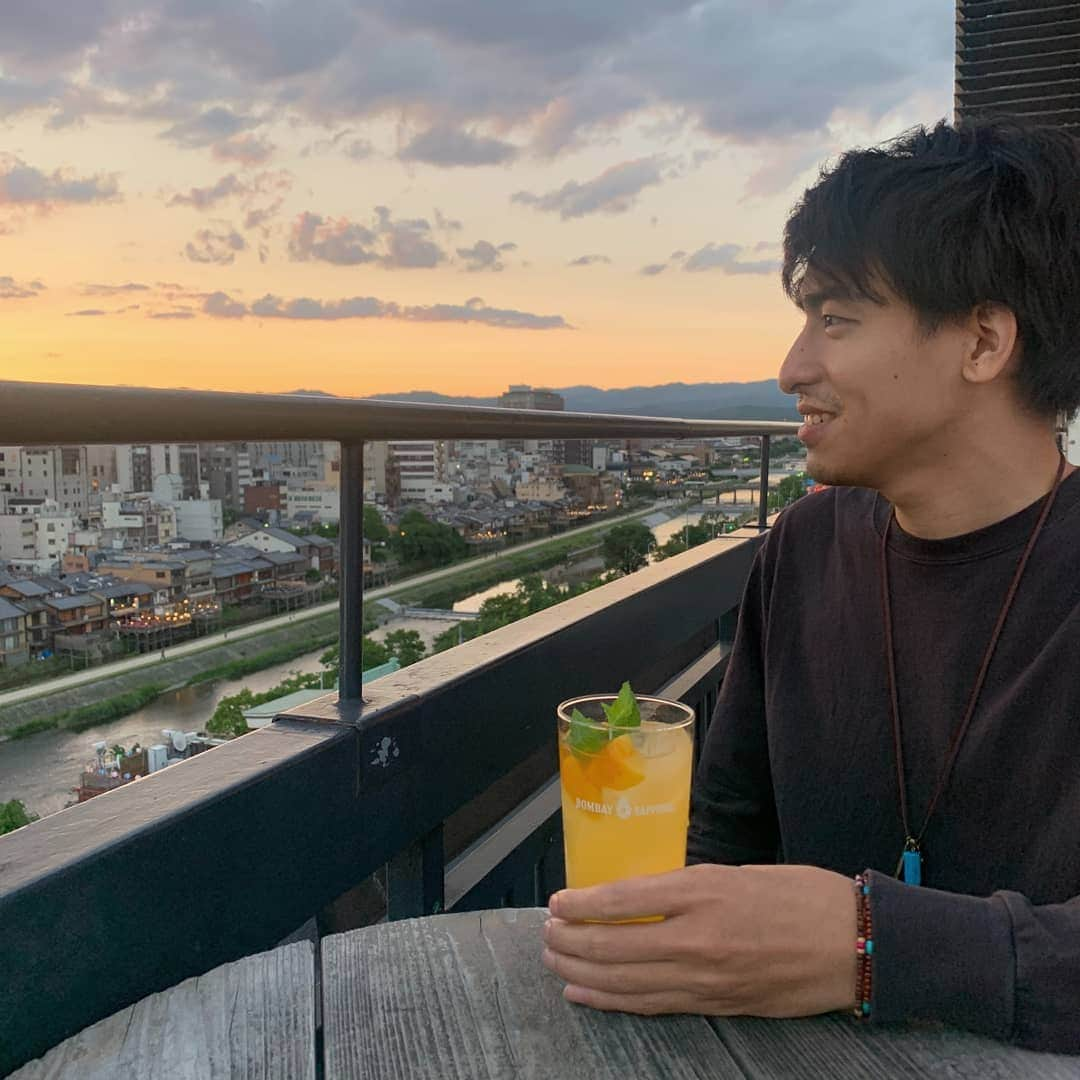 Terry Birdのインスタグラム：「#kyoto  Sunset ni cantik. 夕日が綺麗でした。 Photo by @ori6666sd7777 . #takaakiterry #jepun #orangjepun」