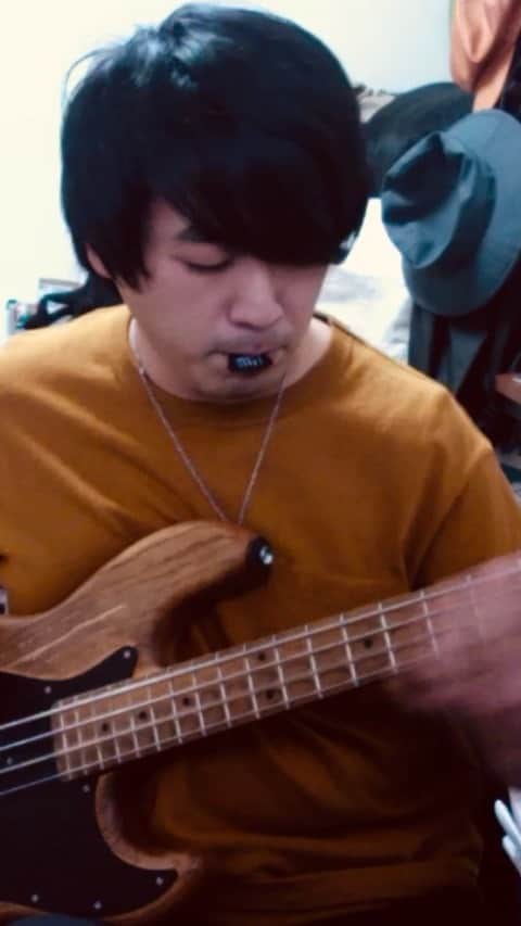 井澤惇のインスタグラム：「今回は真面目にGhost Danceを演奏しました #おうち時間」