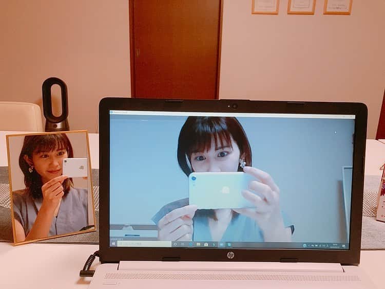 佐藤千晶のインスタグラム：「オンライン話し方教室にて 2枚目の時差よ…  #オンライン #話し方教室 #kees #アナウンサー」