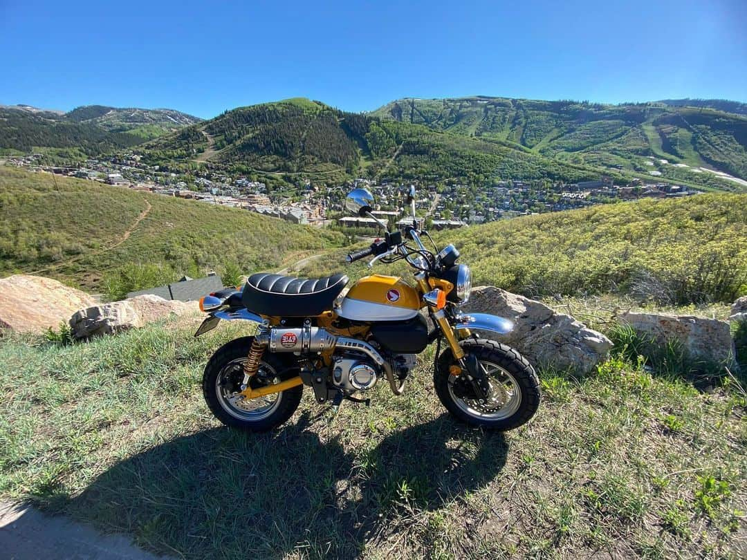 ケン・ロックゼンさんのインスタグラム写真 - (ケン・ロックゼンInstagram)「So happy i brought my Monkey to town🤙🏽 @honda_powersports_us  @yoshimura_rd」5月29日 9時02分 - kenroczen94