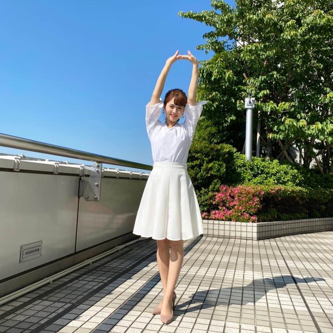 谷尻萌さんのインスタグラム写真 - (谷尻萌Instagram)「おはようさん！😊 お台場は朝から青空で、清々しい朝やったで！！😇 今日も全国的に晴れるんやけど 関東では不安定な状態が続くで！😌 短い時間にザッと強い雨や落雷、突風、ひょうが降るかもしれんからきーつけてなっ🤗  明日また頑張るぞ💪 それでは良い一日を💖💖」5月29日 12時11分 - tanijiri_moe