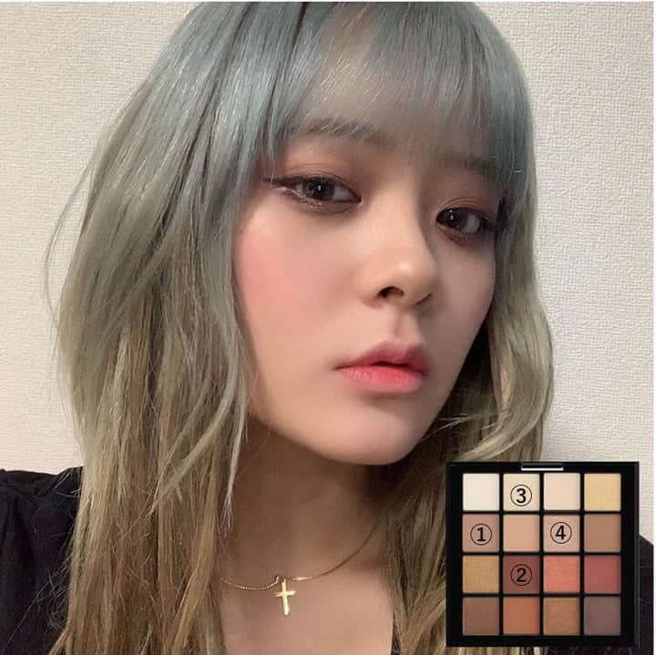 NYX Professional Makeup JPさんのインスタグラム写真 - (NYX Professional Makeup JPInstagram)「【定番ブラウンメイク】 . 定番の #utシャドウパレット 03を使ってブラウンメイク💛 . このメイクを仕上げる手順は ❶のマットなベージュカラーをアイホール全体にのせる 👍  ❷の濃いめのマットブラウンを目尻に乗せる💋  ❸のパールカラーを目頭にいれてツヤ感を出す❤️ ❹のツヤ感ピンクカラーを涙袋に入れてふっくら感を演出💓 . 皆のオリジナルの使い方を教えてね 😍 . 📷 @chani1oo4　表参道原宿店で待ってます！ ＃捨て色なしパレット #メイクアップジャンキー #LAメイク #ブラウンメイク #シャドウパレット #アイシャドウ #アイメイク #ホームケア #ツヤ肌 #女子力 #ゆらぎ肌 #おこもり美容 #メイクプロセス #おうち時間 #おうち時間を楽しむ #おうち時間をもっと楽しく #スキンケア #海外コスメ #コスメレビュー #プチプラコスメ #コスメ購入品 #コスメマニア #LA #nyxprofessionalmakeup #nyxcosmeticsjp #cosmetics」5月29日 13時59分 - nyxcosmetics_jp